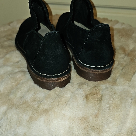 Clarks Women's Black Suede Loafers Size 8.5 - Picture 4 of 7